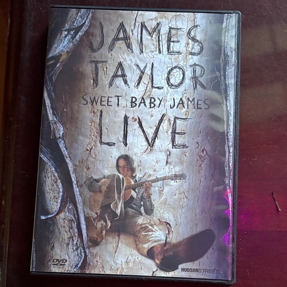 Source Unknown James Taylor Live DVD